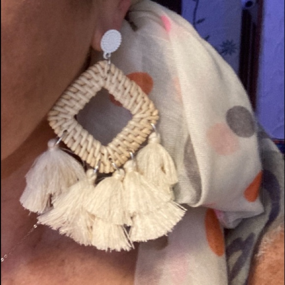 Boho Rattan statement earring - Picture 4 of 6